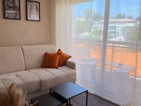 superbe t2 - neuf  climatisé  terrasse - bail étudiant ou mobilité