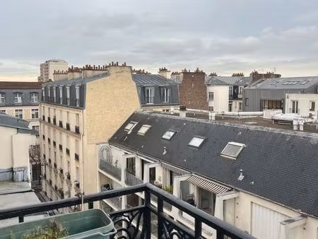 location - t2 avec balcon / rental - t2 with balcony  goncourt (paris 10e)