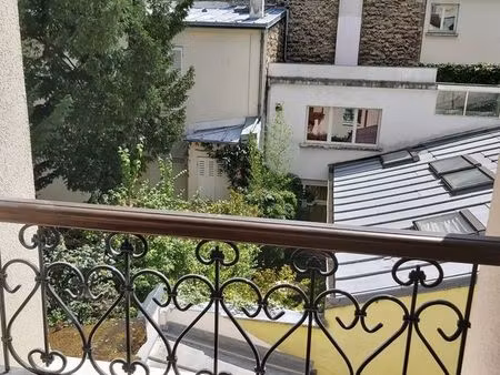 studio meuble a louer dans agreagle quartier de paris 17ème