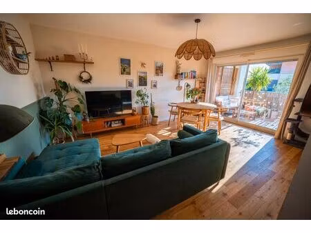t3 de standing de 65m² + terrasse de 30m²