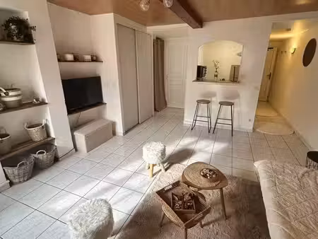 studio 35 m² loué 615 hc – rentabilité 8 8 % – pignans