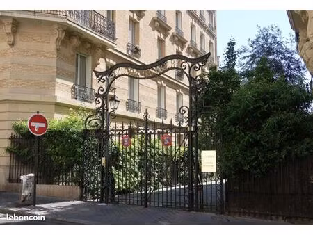 une adresse confidentielle du 16e