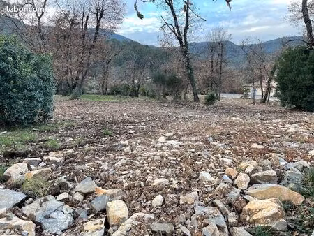 terrain 2247m² solliès-toucas