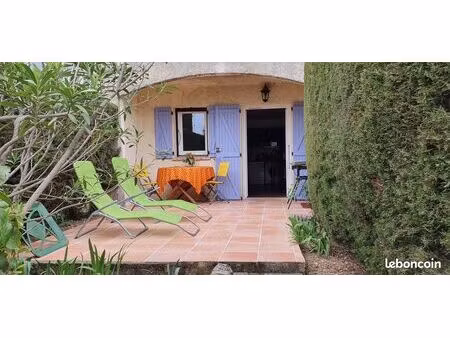 special etudiant - studio meublé avec terrasse + jardinet privée proche lycée