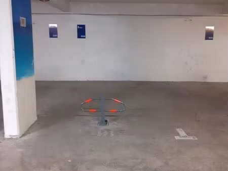 loueune place de parking en sous-sol sécurisé