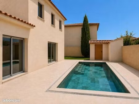 à vendre villa t4 avec piscine