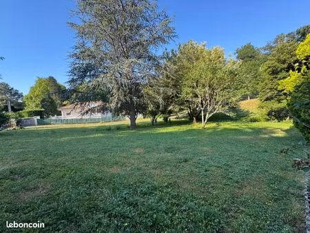 terrain 1 664 m² ecully