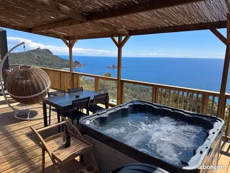 bungalow vue mer  avec jacuzzi et piscine à vendre à st raphaël