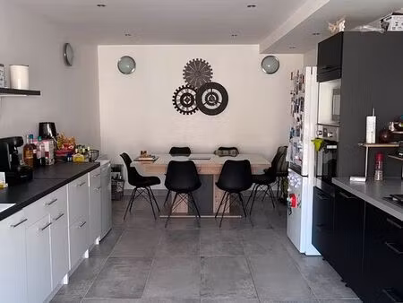 maison de village en pierre t4 90m2 avec terrasse et 1 place de parking