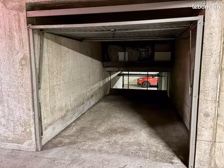 garage à louer