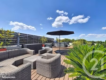 loft 4 pièces 147 m²