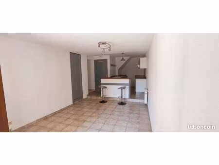 appartement t2 centre condrieu 48m²
