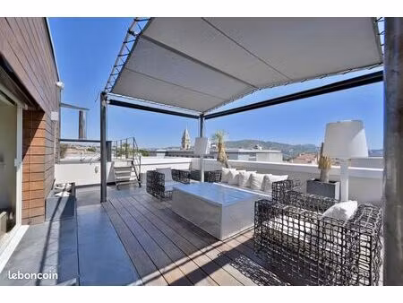appartement 4 pièces 164 m²