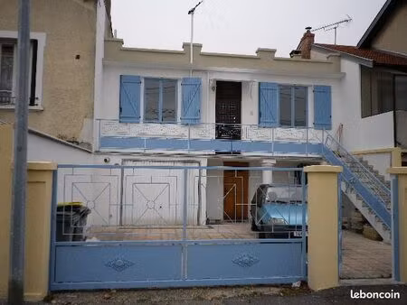 spacieux appartement dans maison de ville