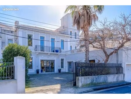 bureaux 300 m² marseille