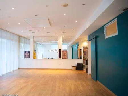 superbe local cession droit au bail école de yoga   danse  pilâtes ou paramédical