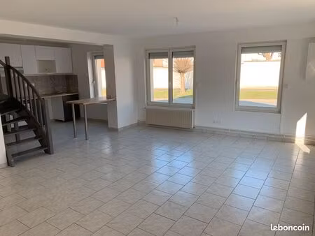 maison semi-individuelle à homblières