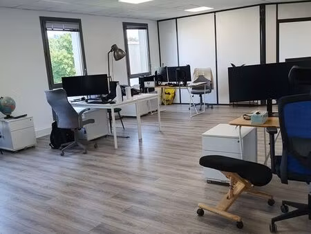 plateau bureaux open-space à louer