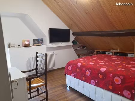 grande maison familiale à fort potentiel – 5 chambres  dépendances  sous-sol