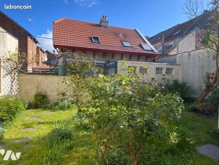 maison 5 pièces 136 m²