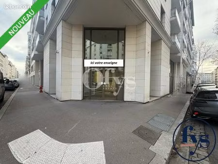 bureau 452 m²