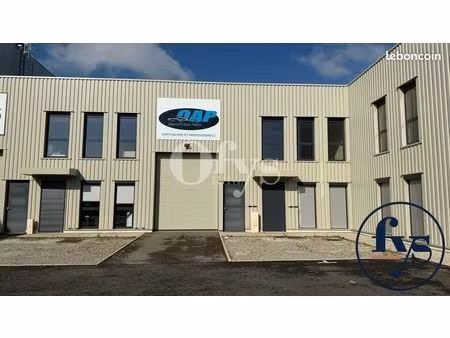 local d'activité 161 m²