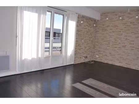 location lapalisse