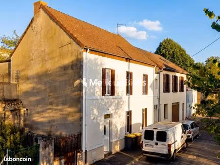 immeuble 9 pièces 110 m²