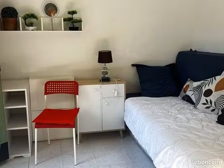 studette en dépannage pour 1 mois 1/8 au 31/8
