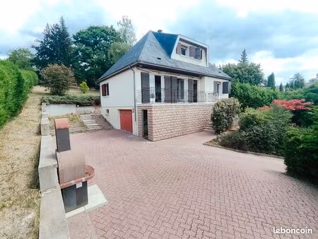 maison de famille  vichy  abrest  180m²  6 pièces