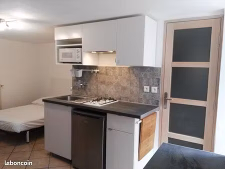 studio meublé malijai centre 23m2