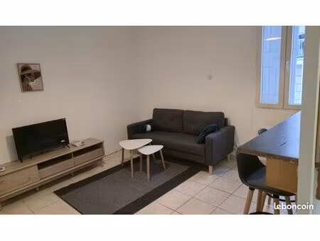 appartement t2 refait à neuf - centre ancien de manosque