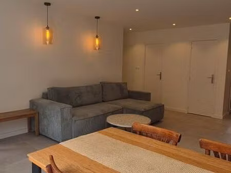 t3 meublé 64 m² lumineux avec vue collines