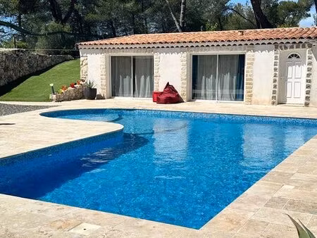 location t2 petite maison