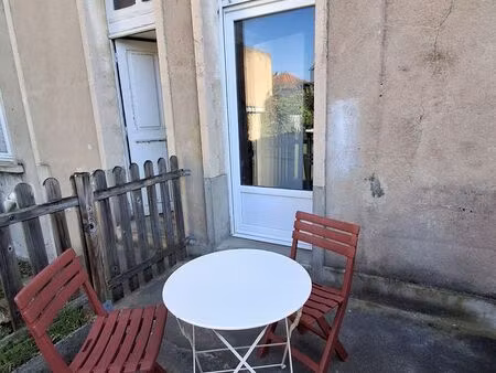 t2 de 26 m² avec terrasse et jardin collectif proche toutes commodités