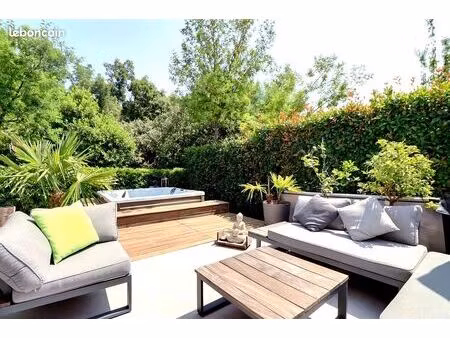 saint-raphaël – villa contemporaine 118 m² – jardin paysager – jacuzzi – aucun travaux