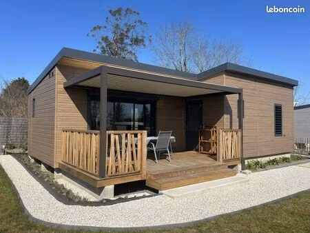 chalets neufs de 42 à 63 m² avec jardin privatif dans un domaine 5★ en provence