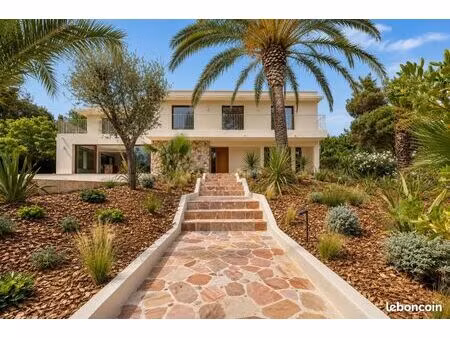 superbe villa neuve gigaro – rare à la vente  emplacement premium à 500 m de la plage