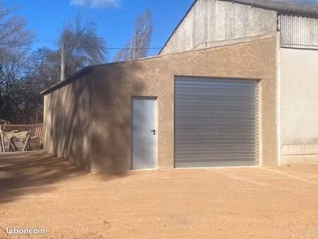 loue hangar de stockage