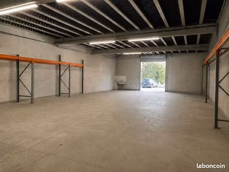 local 160 m² roquebrune-sur-argens