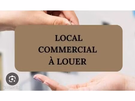 location : local commercial 40 m² + cave rénovée de 32 m² – saint-cyr-sur-mer – proche cen