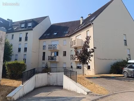 à louer – bel appartement t2 de 46 7 m² avec parking – auxerre
