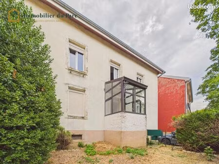immeuble 8 pièces 198 m²