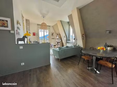 appartement dans maison de maitre