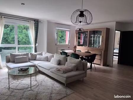 superbe appartement meublé avec garage