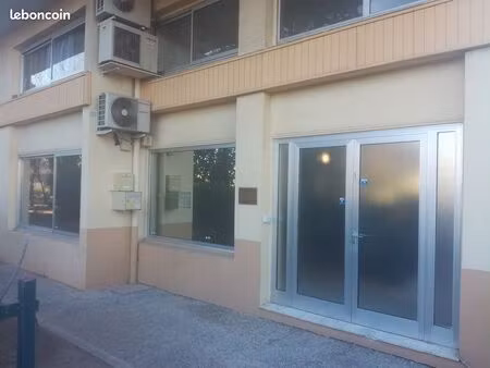 à louer – bureaux climatisés de 65 m² – fréjus