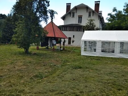 a 25 mn de gérardmer belle maison de maître tbe 230 m2. prix 330 000