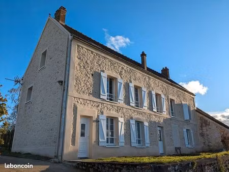 à vendre – charmant t2/t3 de 44 m² avec jardin et stationnements – 140 000