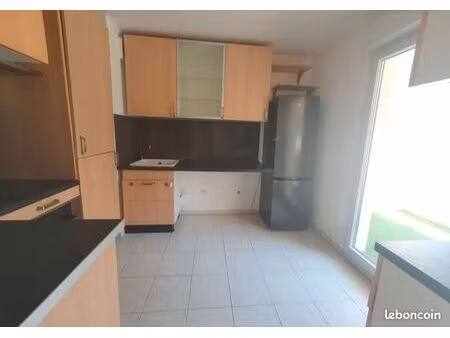 appartement t2 48m2 st raphaël meuble + parking + cave + terrasse