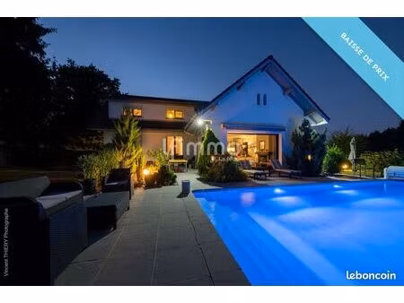 maison 7 pièces 210 m²